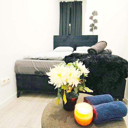 Comfortable Rooms In Akh Area Відень Екстер'єр фото