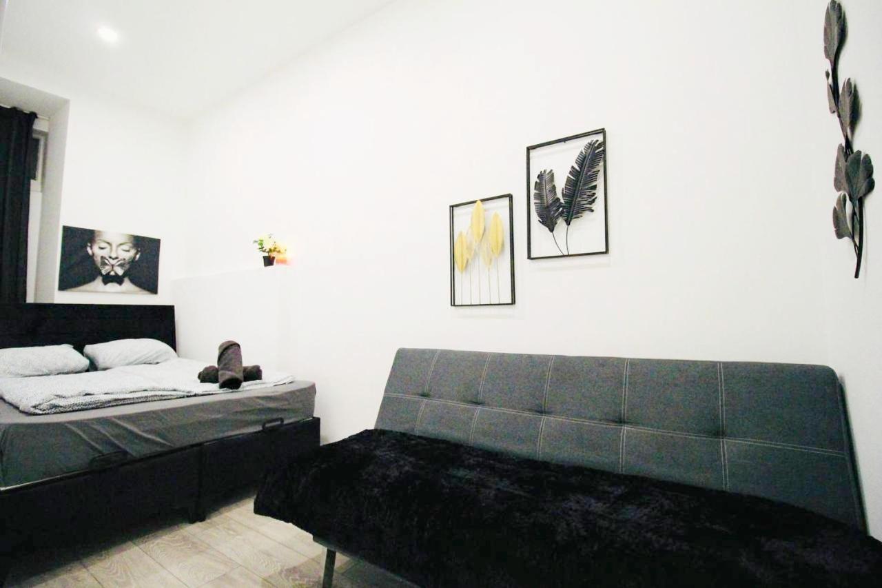 Comfortable Rooms In Akh Area Відень Екстер'єр фото