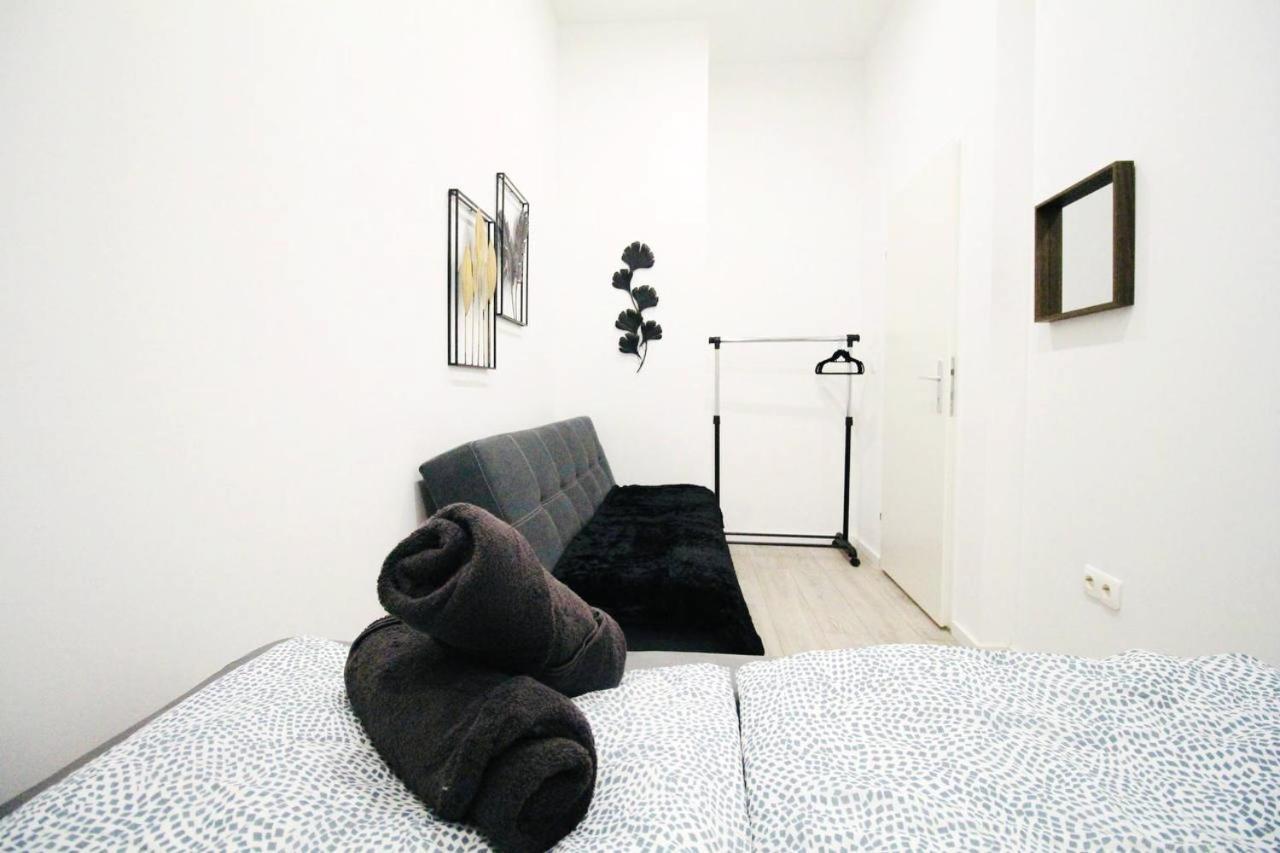 Comfortable Rooms In Akh Area Відень Екстер'єр фото