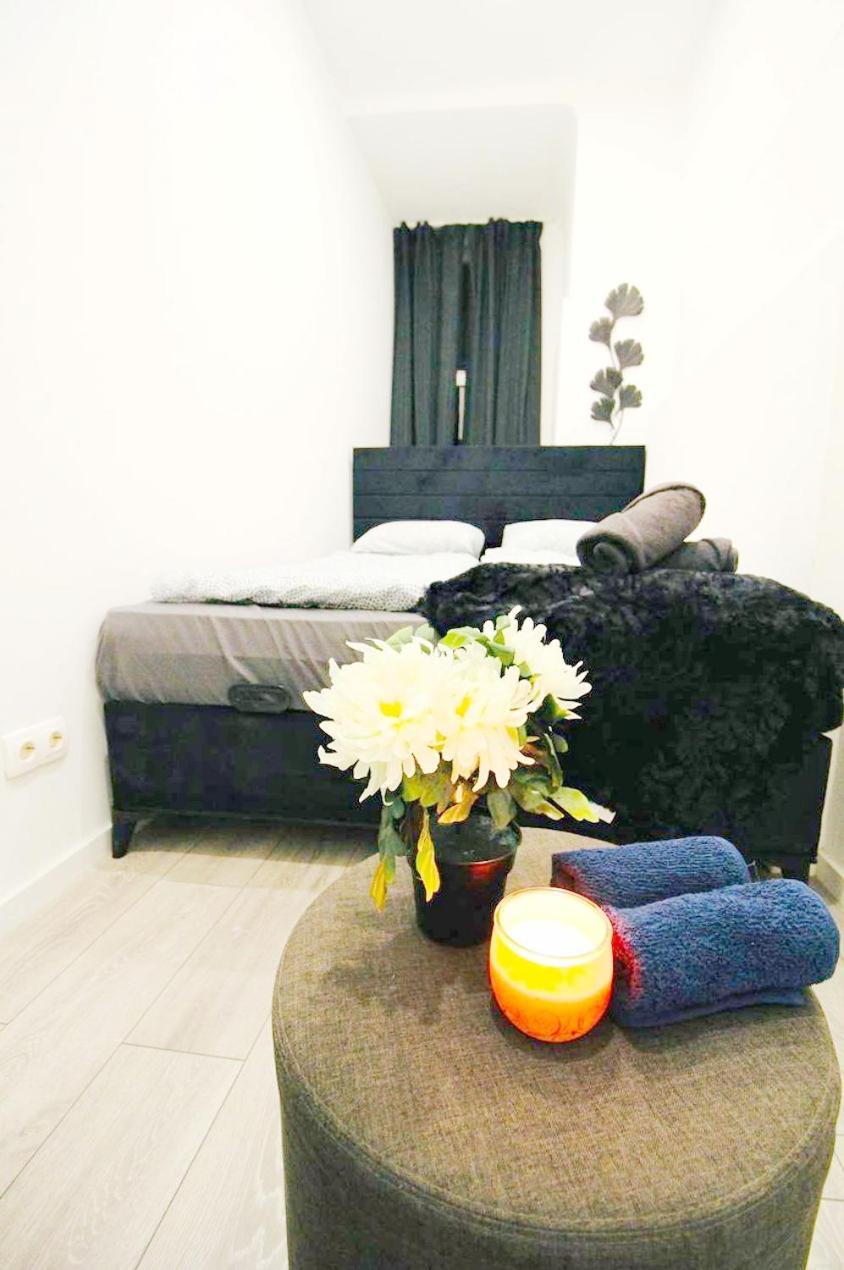 Comfortable Rooms In Akh Area Відень Екстер'єр фото